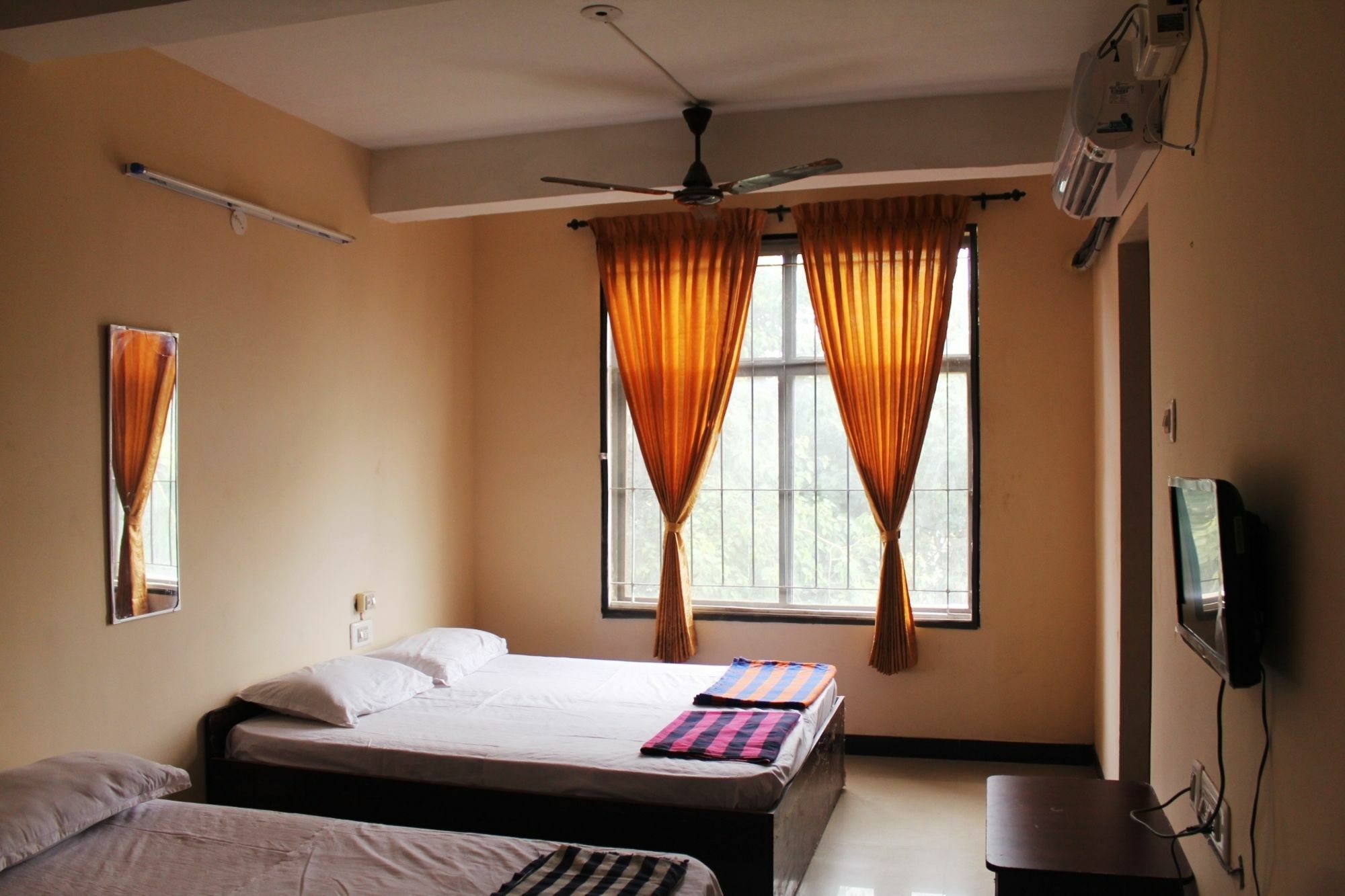 Aishvarya Residency Коимбатур Экстерьер фото